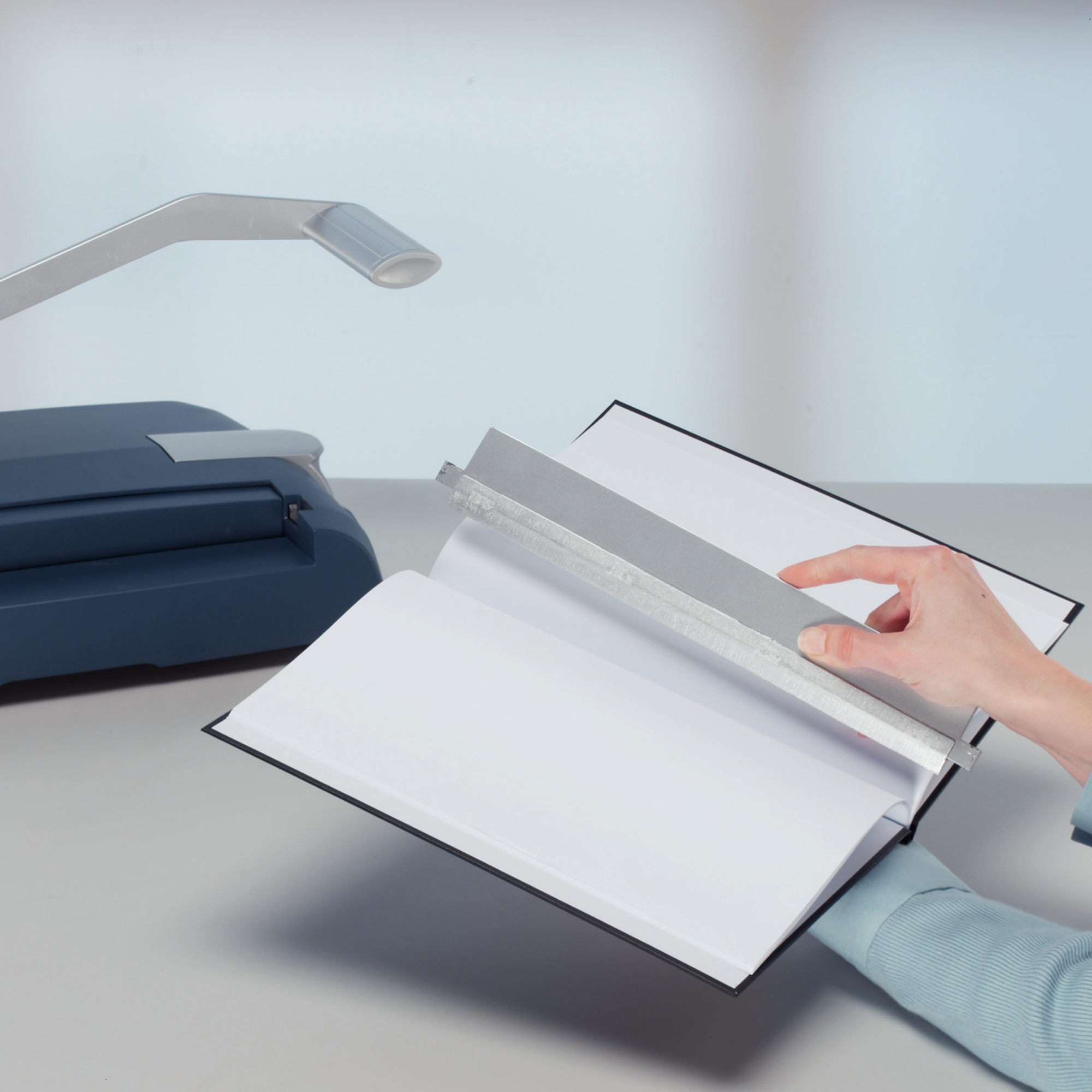 Leitz - De-binder