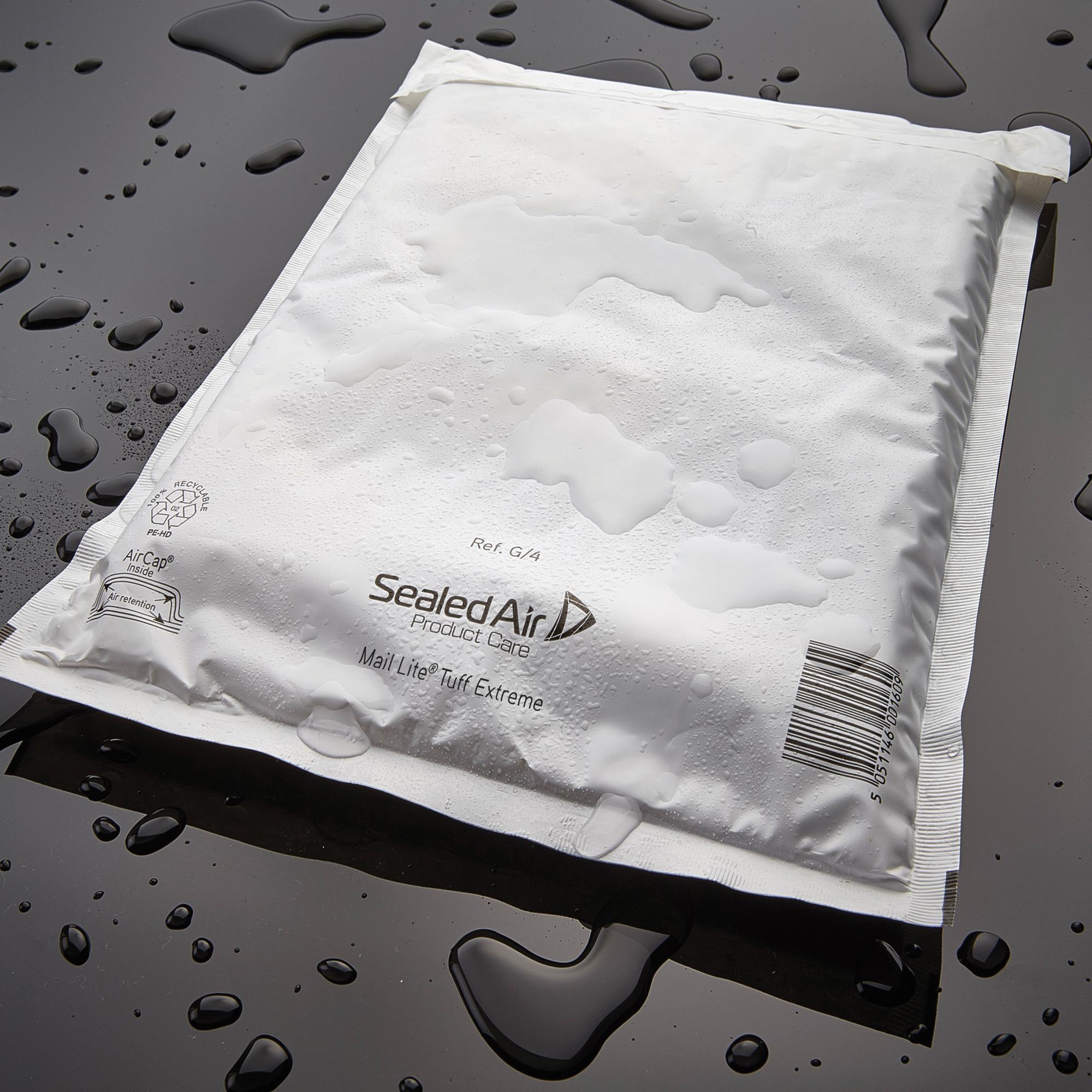 Busta imbottita Mail Lite Tuff Cushioned - impermeabile - H (27 x 36 cm) - bianco - Sealed Air - conf. 10 pezzi